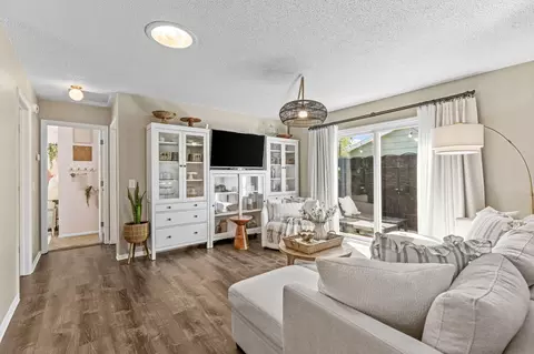 4468 Cinnamon Ridge Trl, Eagan, MN 55122