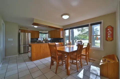 Dining - 5688 Fairview Rd, Baxter, MN 56425 photo 2 of 3