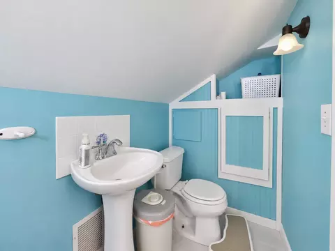 Bath - 5688 Fairview Rd, Baxter, MN 56425 photo 6 of 7
