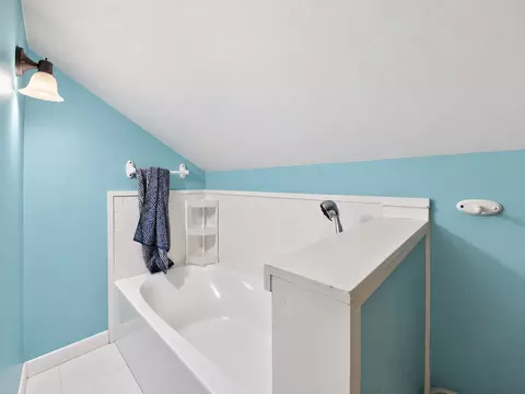 Bath - 5688 Fairview Rd, Baxter, MN 56425 photo 7 of 7
