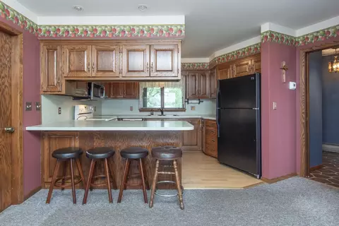 Kitchen - 13567 Maplewood Dr, Baxter, MN 56425 photo 1 of 4