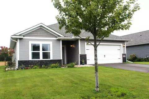 511 Valley Dr W, Annandale, MN 55302