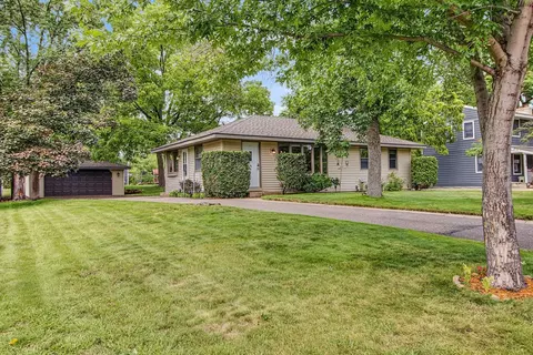 10524 7th St NE, Blaine, MN 55434