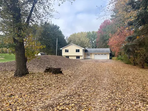 6417 Hodgson Rd, Lino Lakes, MN 55014