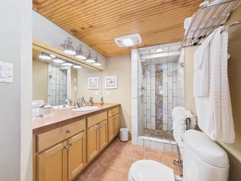 Bath - 32805 Spunk Tree Cir, Avon, MN 56310 photo 2 of 3