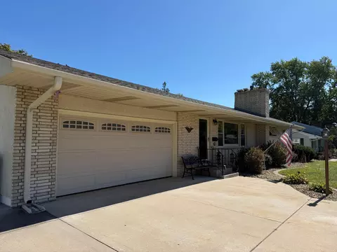 7538 Carmen Ave, Inver Grove Heights, MN 55076
