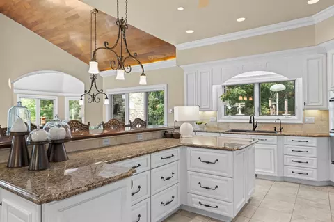 Kitchen - 32592 Juniper Rd, Chatfield, MN 55923 photo 3 of 6