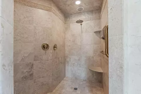 Bath - 32592 Juniper Rd, Chatfield, MN 55923 photo 4 of 6
