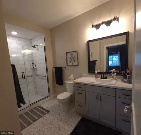 Bath - 7084 Glory Rd #111, Baxter, MN 56425 photo 1 of 1