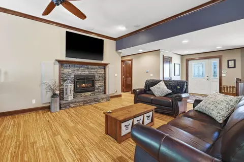 Living - 1416 Landsdown Rd, Buffalo, MN 55313 photo 1 of 3
