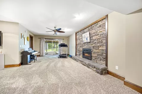 Living - 1416 Landsdown Rd, Buffalo, MN 55313 photo 2 of 3