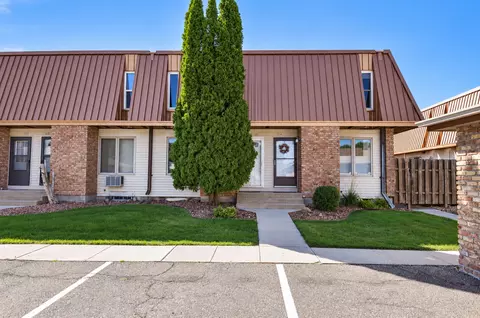 321 12 12 Ave E, West Fargo, ND 58078