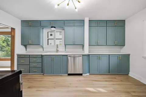 Kitchen - 511 8th St NE, Staples, MN 56479 photo 2 of 5