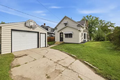 Exterior - 511 8th St NE, Staples, MN 56479 photo 8 of 8
