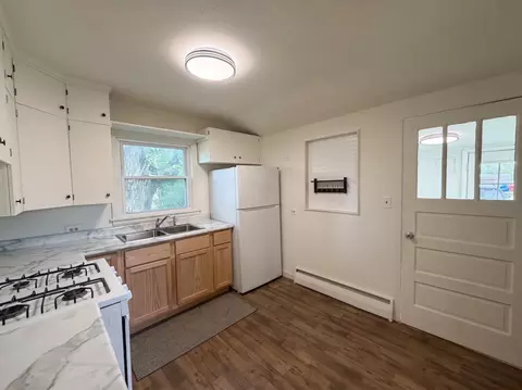 Kitchen - 114 3rd Ave NE, Brainerd, MN 56401 photo 2 of 2