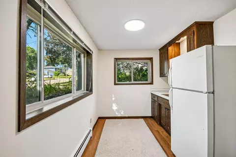 Kitchen - 767 Eldridge Ave E, Maplewood, MN 55117 photo 4 of 5