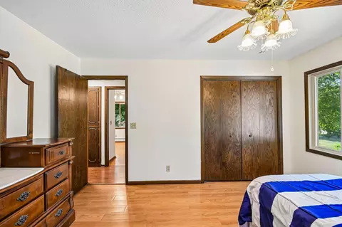 Bedroom - 767 Eldridge Ave E, Maplewood, MN 55117 photo 3 of 10