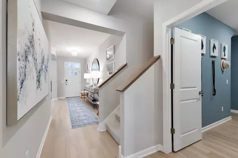 Entry Way - 8029 Walnut Ln, Corcoran, MN 55340 photo 3 of 4