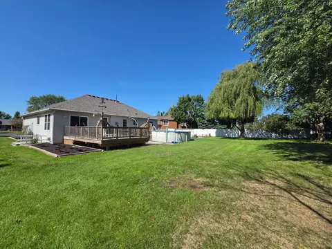 Exterior - 1816 Case Ln, Saint Cloud, MN 56303 photo 4 of 8
