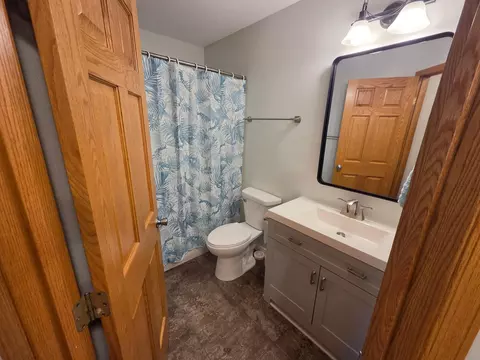 Bath - 1816 Case Ln, Saint Cloud, MN 56303 photo 1 of 5
