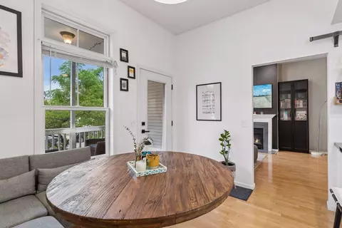 Dining - 724 E 25th St, Minneapolis, MN 55404 photo 2 of 2