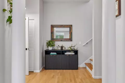 Entry Way - 724 E 25th St, Minneapolis, MN 55404 photo 1 of 3