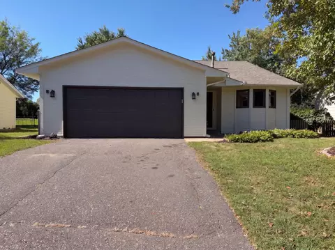 7537 Fairfield Rd N, Brooklyn Park, MN 55444