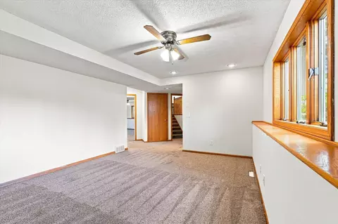 Living - 2608 Edgewood Cir, Saint Cloud, MN 56301 photo 2 of 2
