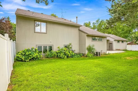Exterior - 2608 Edgewood Cir, Saint Cloud, MN 56301 photo 5 of 5