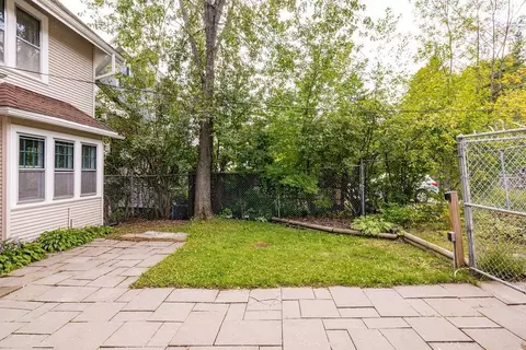 Exterior - 2327 E 4th St, Duluth, MN 55812 photo 6 of 7