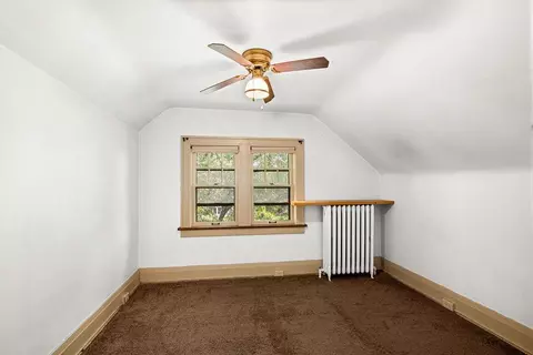 Bedroom - 2327 E 4th St, Duluth, MN 55812 photo 10 of 11