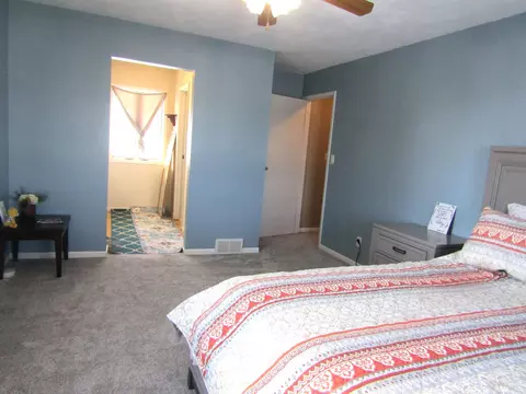 Bedroom - 1333 Walnut St, Dawson, MN 56232 photo 3 of 6