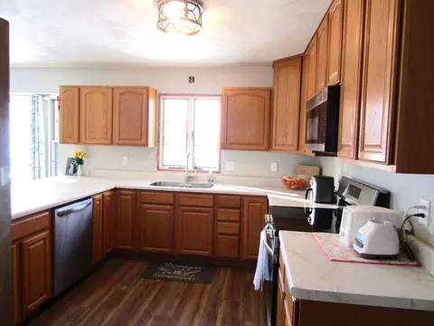 Kitchen - 1333 Walnut St, Dawson, MN 56232 photo 4 of 7