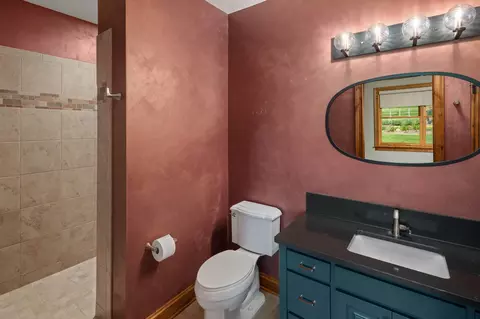 Bath - 854 Beach Rd, Waconia, MN 55387 photo 7 of 8