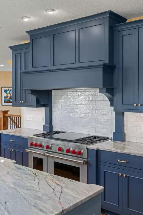 Kitchen - 854 Beach Rd, Waconia, MN 55387 photo 7 of 9