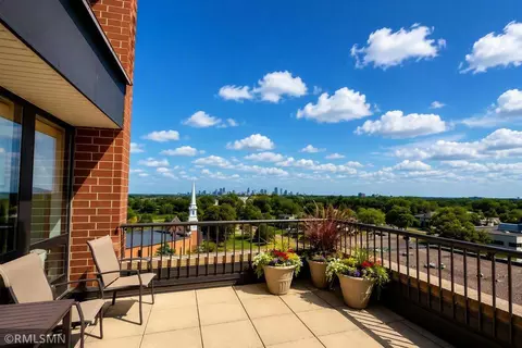 7600 Golden Valley Rd #612, Golden Valley, MN 55427