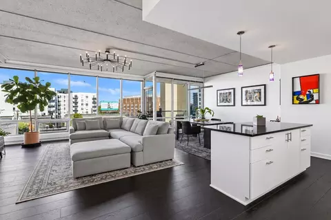 45 University Ave SE #403, Minneapolis, MN 55414