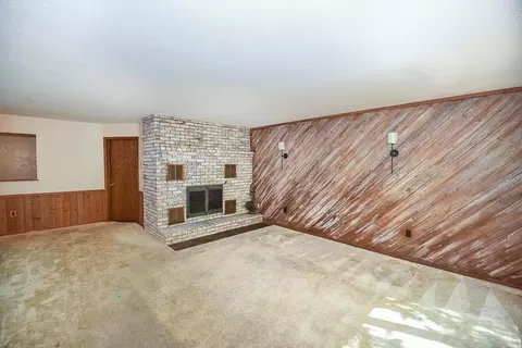 Living - 15880 Ashmun Rd, Brainerd, MN 56401 photo 2 of 4