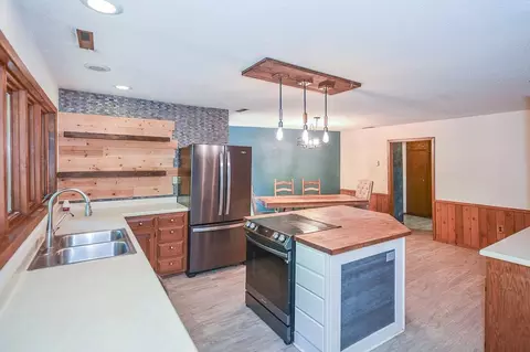 Kitchen - 15880 Ashmun Rd, Brainerd, MN 56401 photo 1 of 4