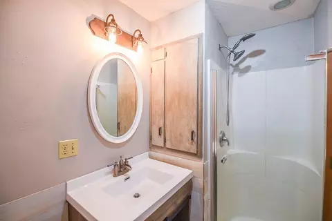 Bath - 15880 Ashmun Rd, Brainerd, MN 56401 photo 1 of 3