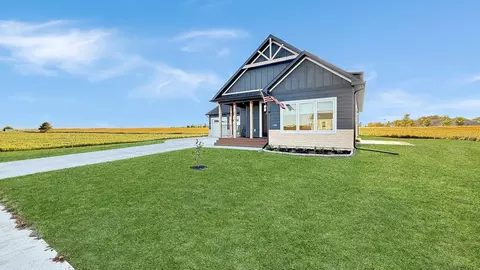 Exterior - 1508 Ellis Ave, Marshall, MN 56258 photo 12 of 12