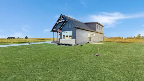 Exterior - 1508 Ellis Ave, Marshall, MN 56258 photo 2 of 12