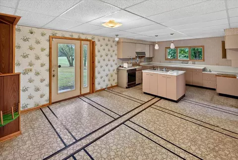 Kitchen - 7414 Baker Ave NW, Buffalo, MN 55313 photo 1 of 3
