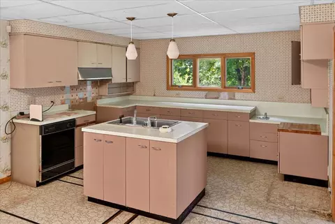 Kitchen - 7414 Baker Ave NW, Buffalo, MN 55313 photo 2 of 3