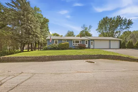 2426 1st St N, Waite Park, MN 56387