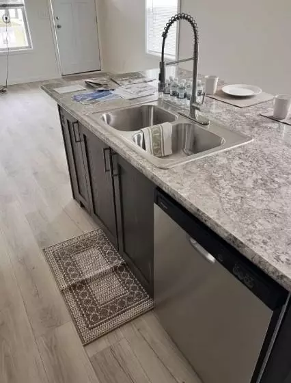 Kitchen - 37 Korda Dr, Duluth, MN 55808 photo 5 of 8