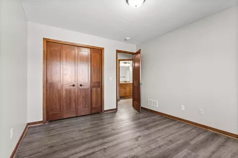 Bedroom - 7355 Old Mill Rd, Centerville, MN 55038 photo 3 of 8