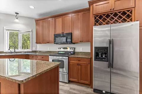 Kitchen - 7355 Old Mill Rd, Centerville, MN 55038 photo 3 of 4
