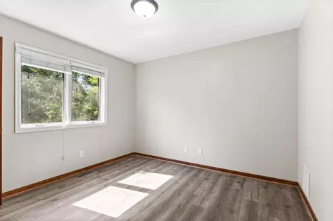 Bedroom - 7355 Old Mill Rd, Centerville, MN 55038 photo 6 of 8