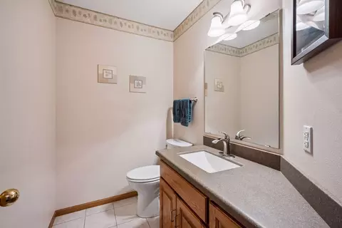 Bath - 1908 Prairie Hill Rd, Saint Cloud, MN 56301 photo 1 of 4